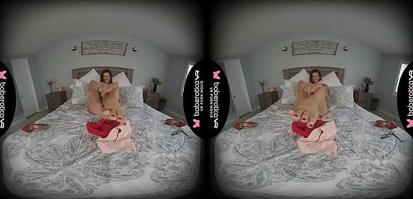  Solo MILF, Alexis Fawx is masturbating at home, in VR
